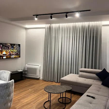 Our Apartment, Center Of Διαμέρισμα *