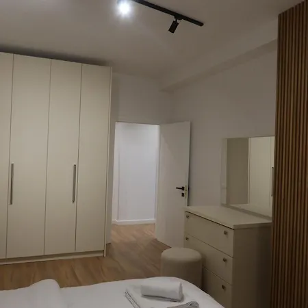 דירה Our Apartment, Center Of