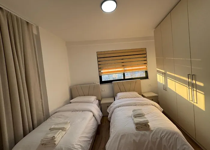 アパート Our Apartment, Center Of *