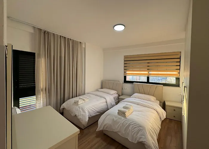 アパート Our Apartment, Center Of *