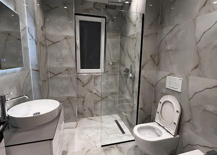 Our Apartment, Center Of アパート ティラナ